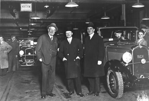 andre_citroen_et_les_freres_michelin_devant_une_c6_-_1931.jpg