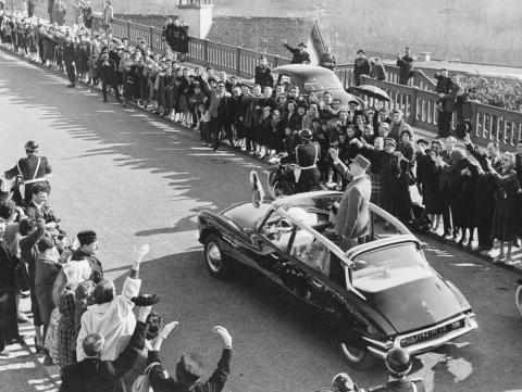 cortege_presidentiel_-_general_de_gaulle_-_ds.jpg