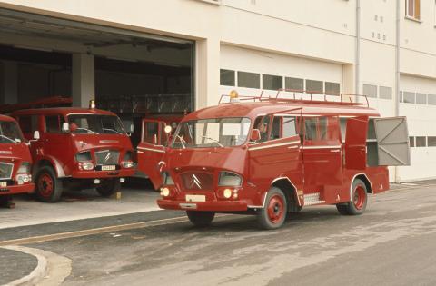 type_350_pompiers_1967_-_cl_67_26_6_-.jpg